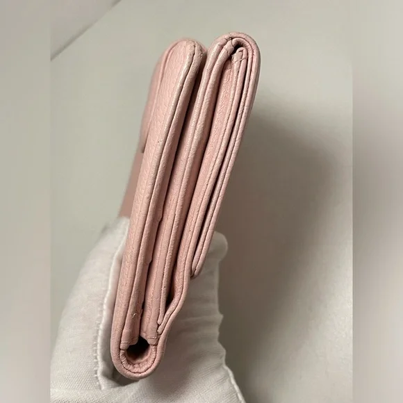 CHANEL Caviar Pink Wallet with Dusty and Box - Picture 10 of 16